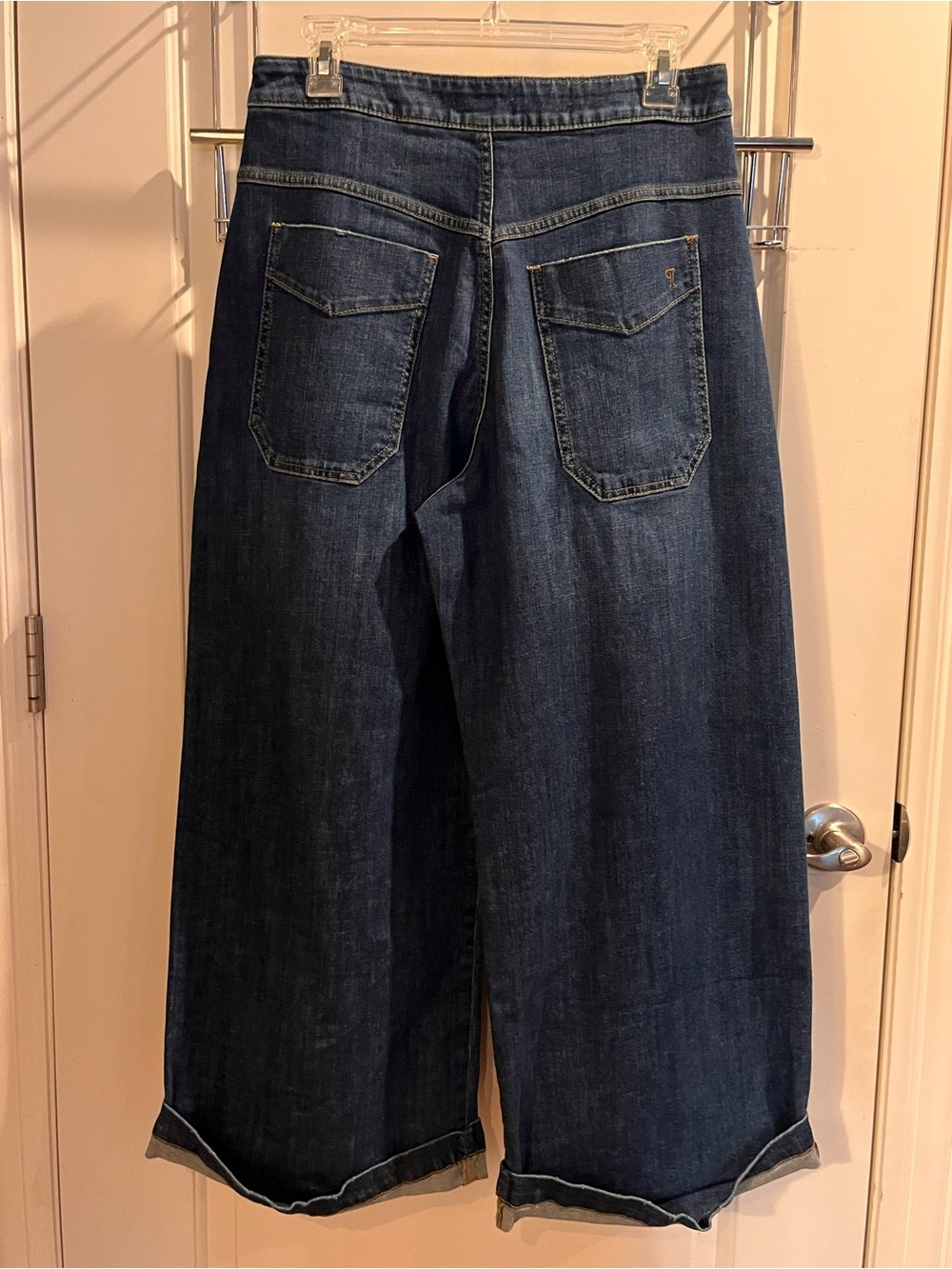 Anthropologie Pilcro Emory Pleated Wide Leg Cuffed Jeans 29P - Picture 7 of 7